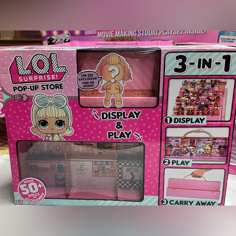 LOL SURPRISE! PopUp Store and Display Stand..Rare Collectors item.